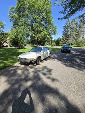 2005 Mitsubishi Galant ES - $1.175 (Windsor)634874706246411215