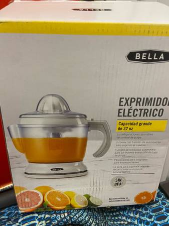 juice extractor, citrus juicer, milk frother, mixer 1