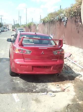Mitsubishi 2011 - $7,500 (Filadelfia)63497296001153122