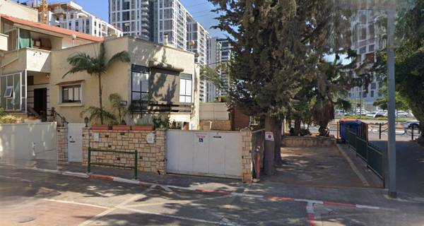 453 sqm Development Plot, Building Rights for 4 Apartments - Givat Shm 1