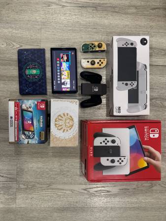 Switch OLED in MINT condition 1