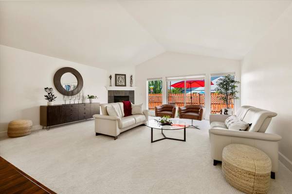 $695,000 / 3br - 1806ft2 - Gorgeous Larkspur Home (Bend)63839289835523123