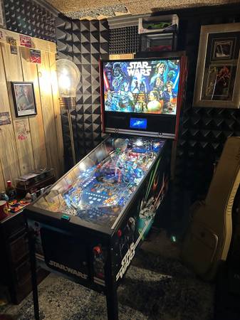Stars Wars Home Edition Pinball Machine 1