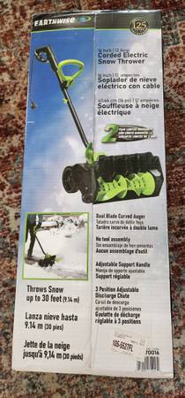EarthWise Electric Snow Thrower 1