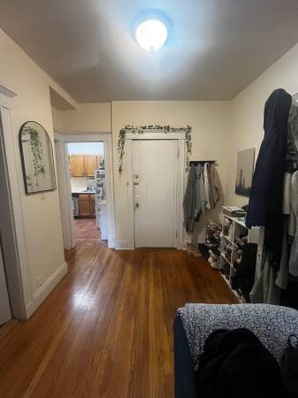 $2,400 / 2br - 850ft2 - AVAILABLE 11/1 Cleveland Circle, Easy T Access (Brighton)63996407341955120