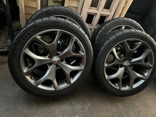 20 Dodge Charger wheels and tires 1