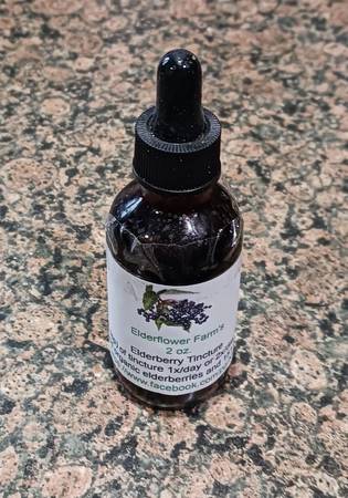 Elderflower Farm's 2 oz. Elderberry Tincture for colds and flu 1