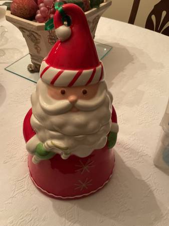 COOKIE JAR SANTA CLAUS COLLECTORS 1