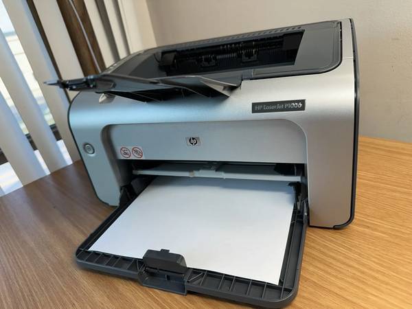 HP LaserJet P1006 Monochrome Laser Printer with Toner 1
