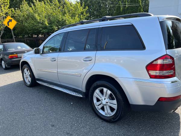 2008 Mercedes Benz GL 450 funciona bien - $2,40063441314615811122