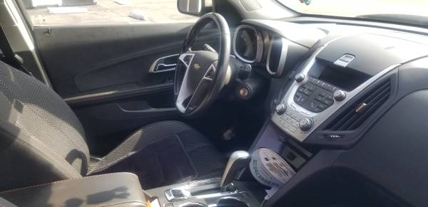 2011 Chevrolet Equinox LT suv 85k original mile runs perfect pink slip - $5,600 (los angeles)63470049539585124