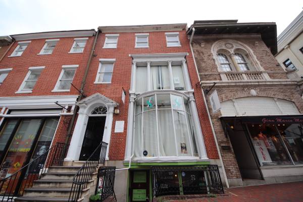 $3,200 / 2600ft2 - Huge Storefront in the Heart of Mount Vernon (519 N Charles St)63694945824385120