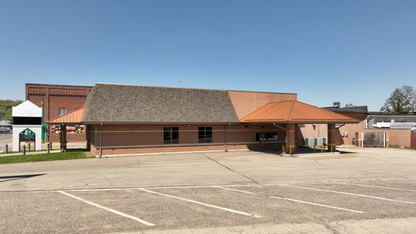 $429,000 / 6828ft2 - 36328 Main Street (Whitehall, WI)63655163041795121