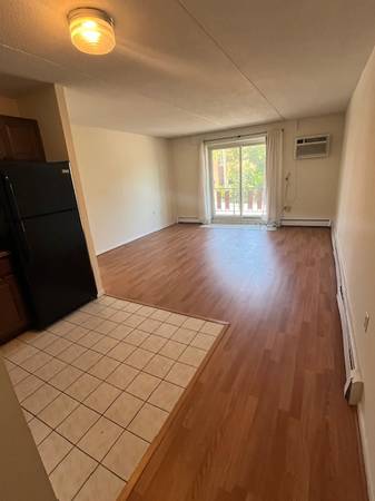 $2,350 / 2br - ¡CALEFACCIÓN Y ESTACIONAMIENTO INCLUIDOS!   ¡2 HABITACIONES EN EXCELENTE UBICACIÓN DE WATERTOWN! (Watertown/Waltham)63699393098881120
