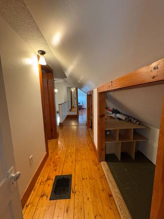 $2,900 / 4br - 1900ft2 - 4 BR, 2 BA, home for rent $2,900 /1900SF (Underhill)63784662814595124