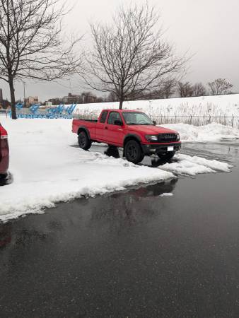 2004 Toyota Tacoma Access Cab 4x4 V6 Manual - $7,99963441268606467121