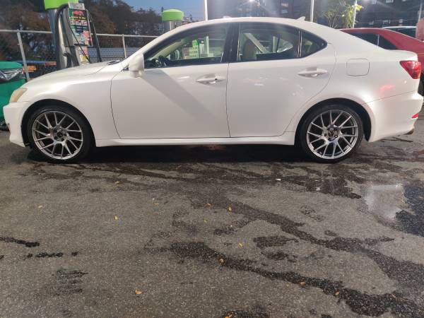 2008 Lexus Is250 AWD, Auto, 157000, Navegación/Cámara, CUERO, aire acondicionado frío - $6,850 (Yonkers)63614719658499121
