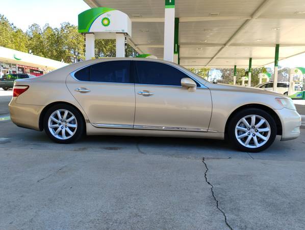 2008 Lexus LS460 completamente equipado en excelentes condiciones sin problemas, confiable. - $6,500 (Loganville)636201340938271222