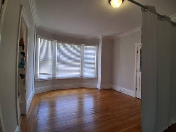 Room for rent plus utilities 1