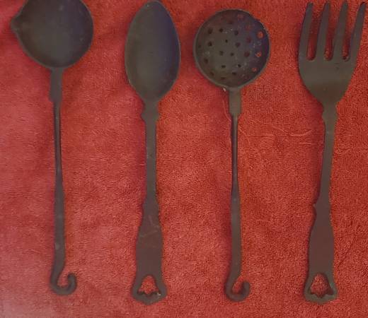 Vintage Cast Iron Kitchen Utensils 1