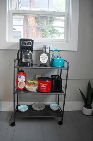 $1899.00 / 2br - 850ft2 - All-Inclusive Terrific Teal Top Level Apt63989520844290122