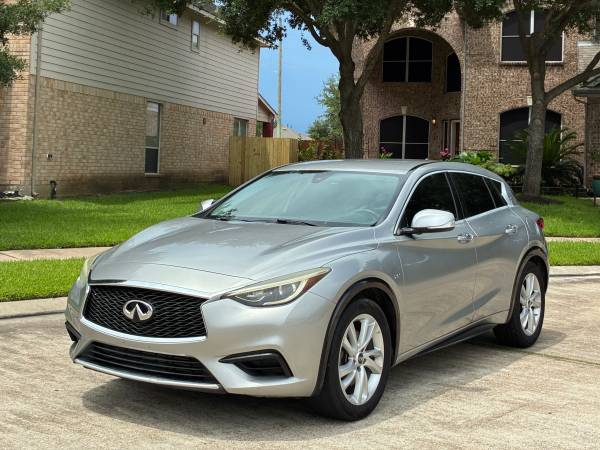 2017 Infiniti QX30 - $9,50063622281209857122