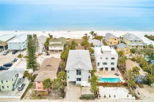 $150 / 2br - 1065ft2 - ROYAL CONDO (Indian Rocks Beach)63976137906563120