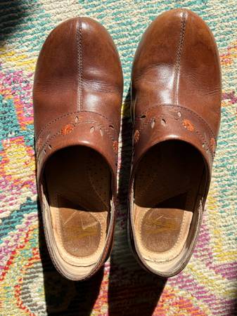 Dansko Clogs with Flower Pattern 1