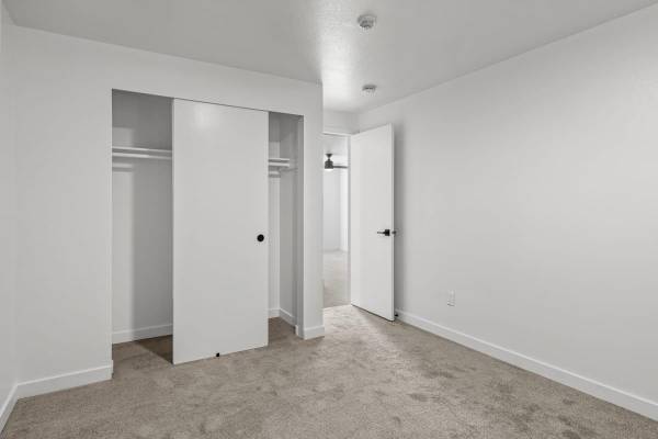 $1,925 / 2br - 878ft2 - Brand-New Clubhouse Coming April 2025! Move-In Ready Homes - Act Fast! (Lynnwood)63773355281027121