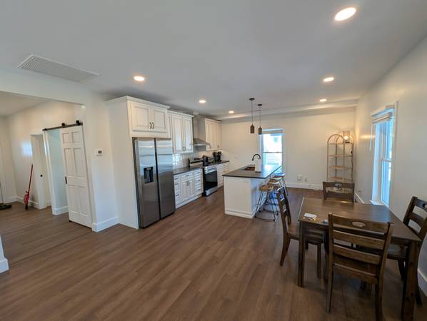 $4,000 / 2br - Fully Renovated 2 Bedroom, 2 Bathroom Craftsman Home in Five Points (Asheville)64029205608961122