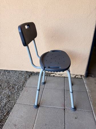 Shower chair free 1