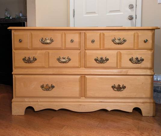 Solid Maple 6 Drawer Dresser 1