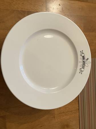 Vantage dinner plates and serving trays 1