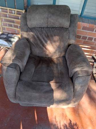 Free recliner lounge chair 1