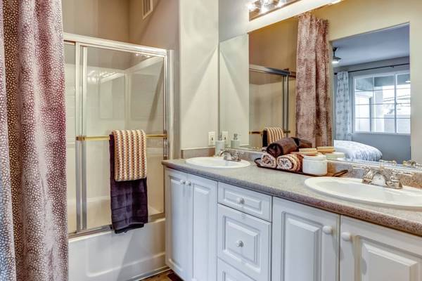$3,954 / 3br - 1279ft2 - Refrigerator, Custom Cabinetry, Gas Range (11600 Compass Point Dr N, San Diego, CA)63865932240257124