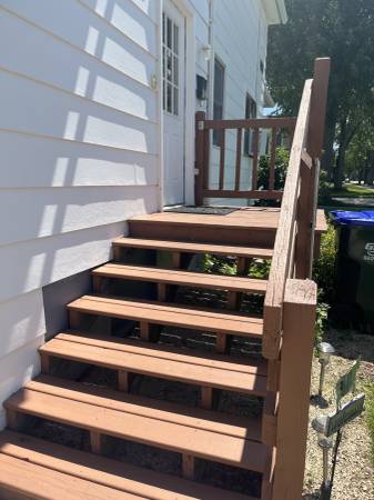 $1,600 / 2br - 915ft2 - 2 Bedroom 1 bath fully furnished upper duplex (Algoma)63762463995265121