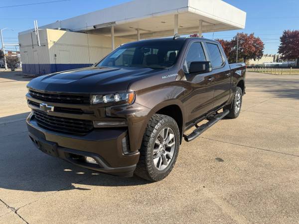 2019 CHEVROLET SILVERADO 150 RST 4x4 1