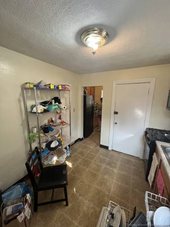 $3,700 / 4br - 4 bed 2 bath-Free rent/NO FEE-Ht/Hw incl-Patio-Eat in kitchen-On Train (Brighton)63996404967938121