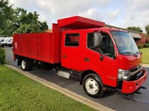 Camión Hino 195 Crew Cb Diesel con cama volteadora de 14' y elevador hidráulico - $38,900 (A NIVEL NACIONAL)63439236441731121