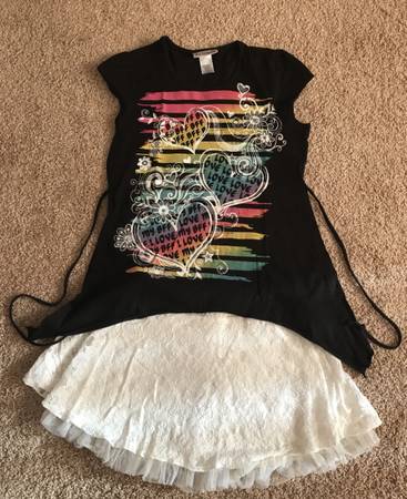 Black I love my BFF t-shirt and white lace skort for Girl. Size 14 Kid 1