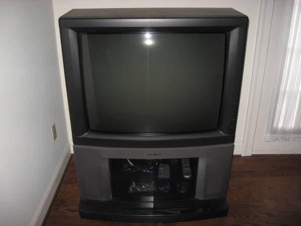35" TOSHIBA CX35D80 COLOR TELEVISION W/REMOTE/CABINET/MANUAL 1