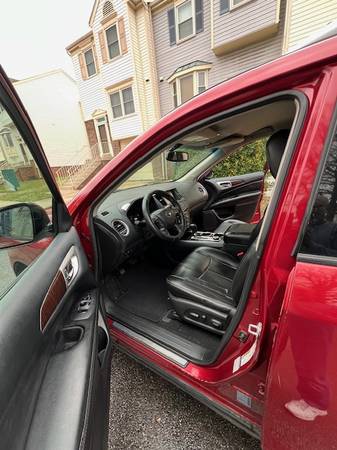 2014 Nissan Pathfinder Platinum VM SUV $3,500 -VENDIDO! - $3,500 (Alexandria)63616621645441124