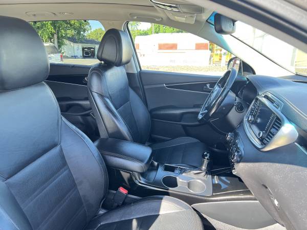 Luxury SUV, Brand-New Engine, Fully Loaded- 2016 Kia Sorrento - $12,000 (Walla Walla)63613796459395121