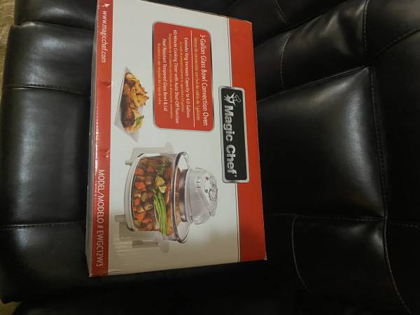 New Magic Chef 3 Gal. Glass Bowl Convection Oven - $40 (Dawsonville)63441255064707122