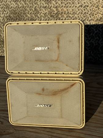BOSE Model 101 Music Monitor Pair Speakers Pair Indoor/Outdoor White- 1
