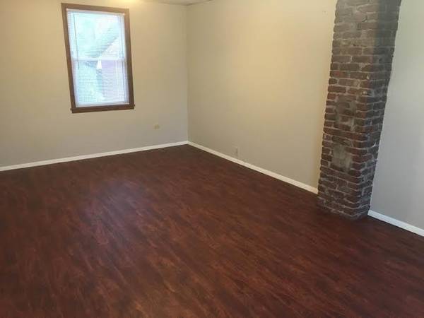 $1,195 / 1br - 550ft2 - 1bd 1ba, Exposed Brick, Phones Answered 24 Hours a Day64013365604355123
