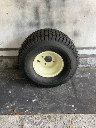 New 18 x 9.50 - 8 Lawn Tractor Tire (11-4) 1