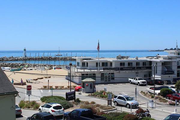 $2,895 / 1br - 500ft2 - Check Out This Fabulous 1 Bedroom 1 Bath!! (santa cruz)63682779349377122