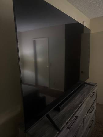 80inch tv for sale obo 1