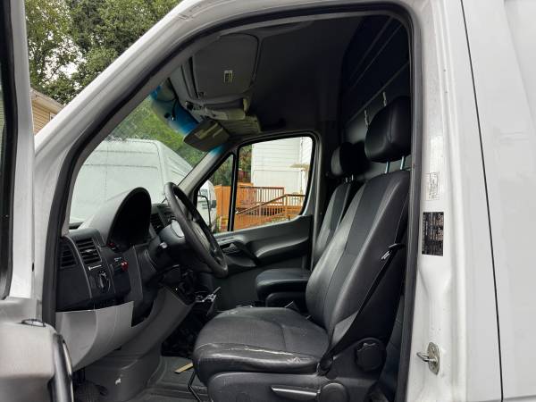 2011 Sprinter 90K LOW  miles - $15,000 (Fairfax)63616439616899124
